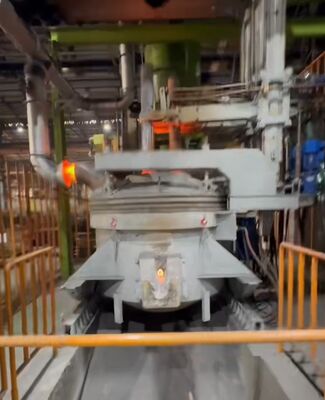 直流電弧炉 --- 特殊鋼の溶融のための電弧炉