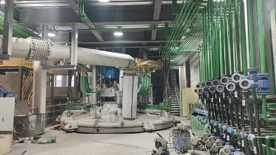 フライ・アッシュ・ロック・ウールの電気炉